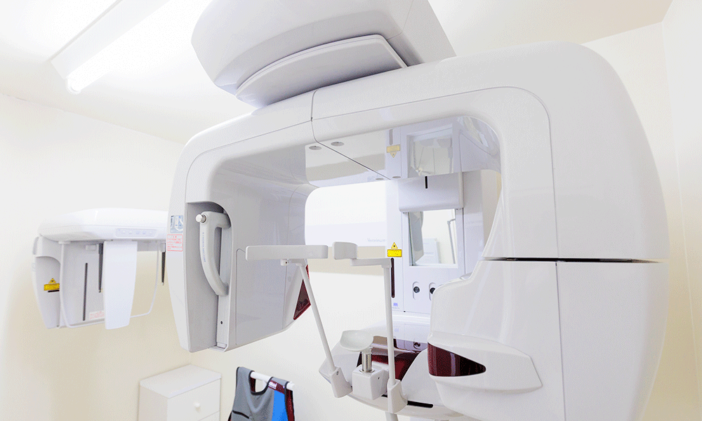 手術用マウスピースで安全にインプラントを埋入